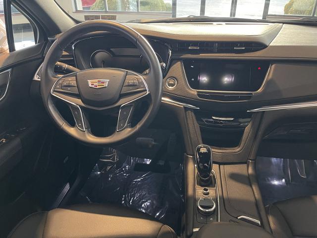 used 2023 Cadillac XT5 car, priced at $36,999