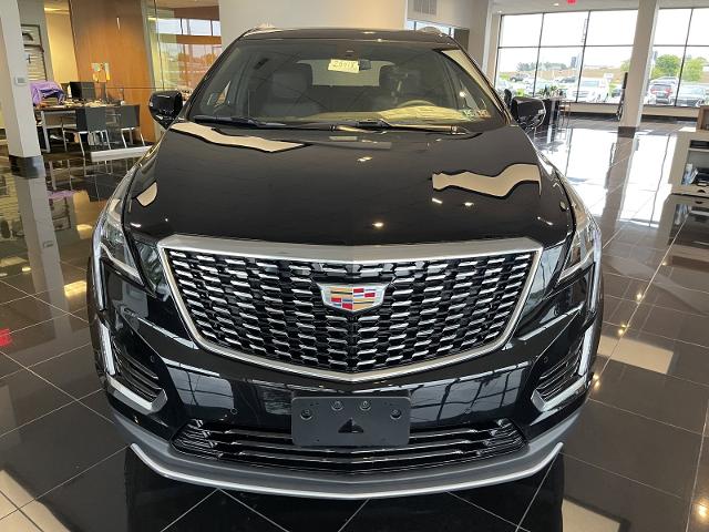 used 2025 Cadillac XT5 car, priced at $52,615