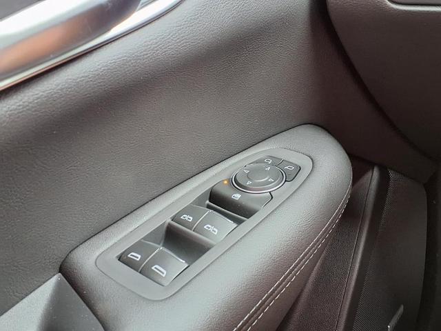 used 2025 Cadillac XT5 car, priced at $46,015