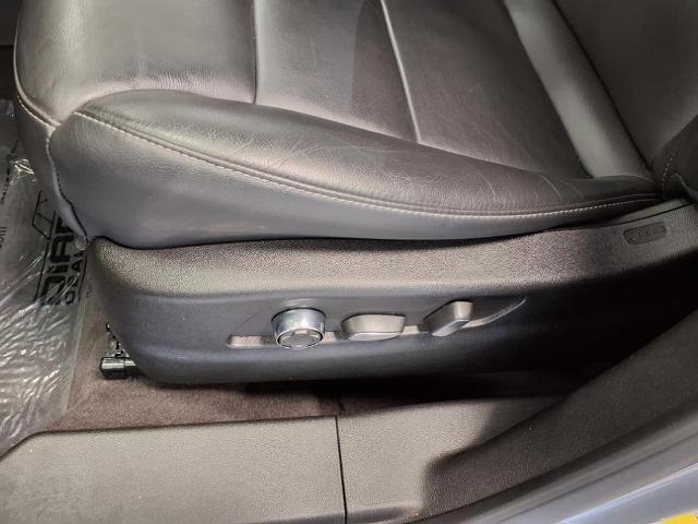 used 2024 Cadillac XT4 car, priced at $33,426