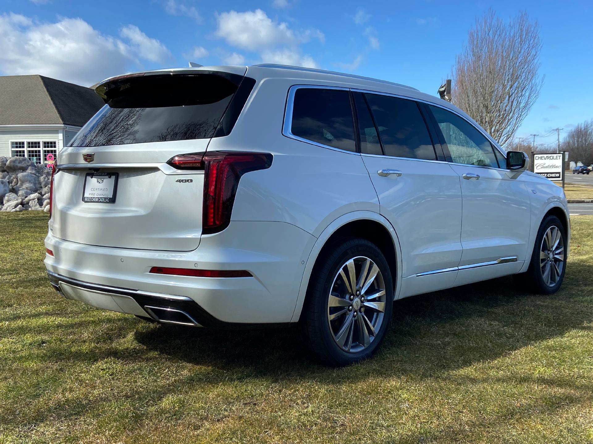 used 2022 Cadillac XT6 car, priced at $43,995