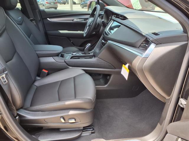 used 2025 Cadillac XT5 car, priced at $50,310