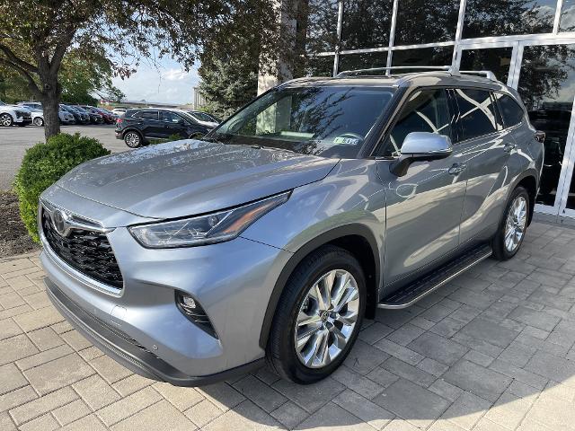 new 2024 Toyota Highlander car, priced at $47,999