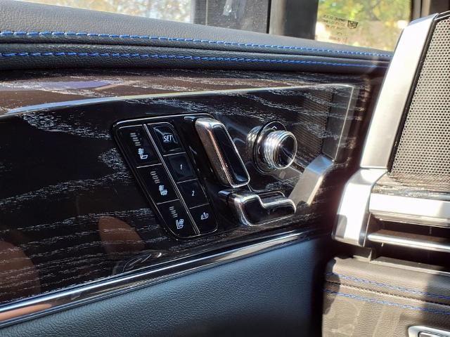 used 2025 Cadillac ESCALADE IQ car