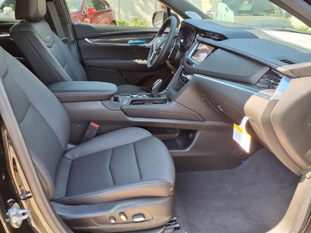 used 2025 Cadillac XT5 car, priced at $61,040