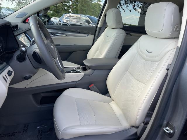 new 2020 Cadillac XT5 car, priced at $35,000