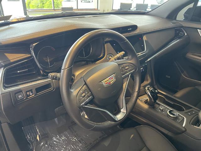 used 2022 Cadillac XT6 car, priced at $35,000