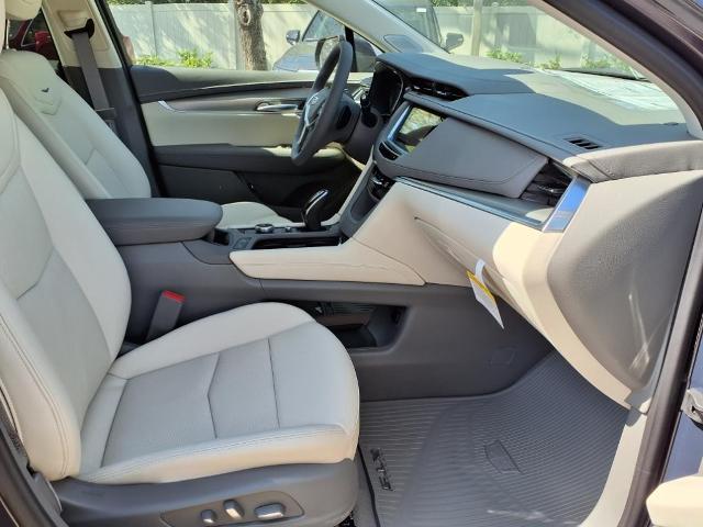 used 2025 Cadillac XT5 car, priced at $50,269