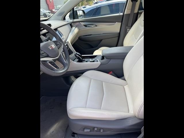 new 2023 Cadillac XT5 car, priced at $35,940