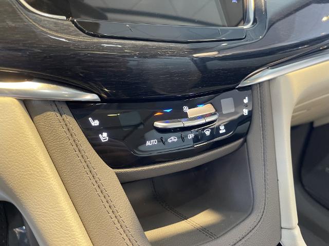 used 2022 Cadillac XT6 car, priced at $40,999
