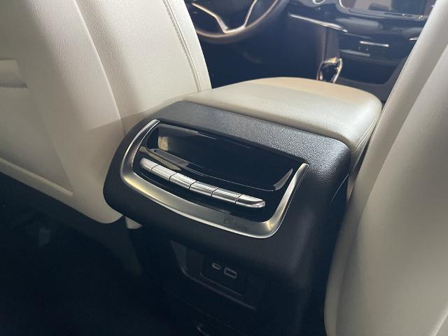 used 2022 Cadillac XT6 car, priced at $45,999