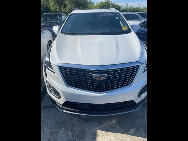 new 2023 Cadillac XT5 car
