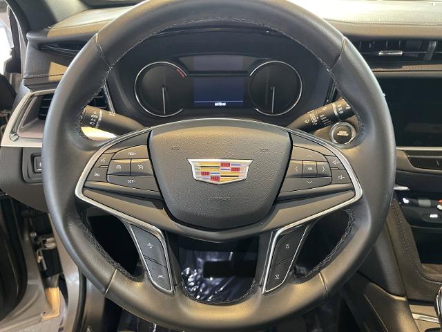 used 2023 Cadillac XT5 car, priced at $36,999