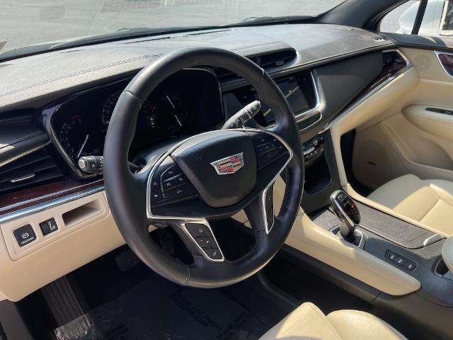 new 2017 Cadillac XT5 car, priced at $19,999