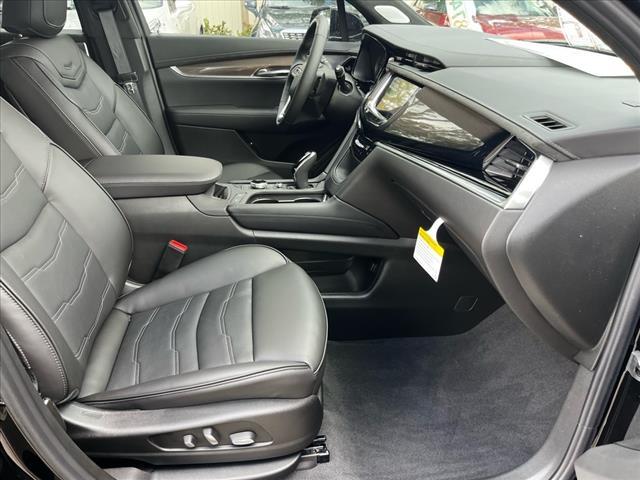 used 2025 Cadillac XT6 car, priced at $70,315