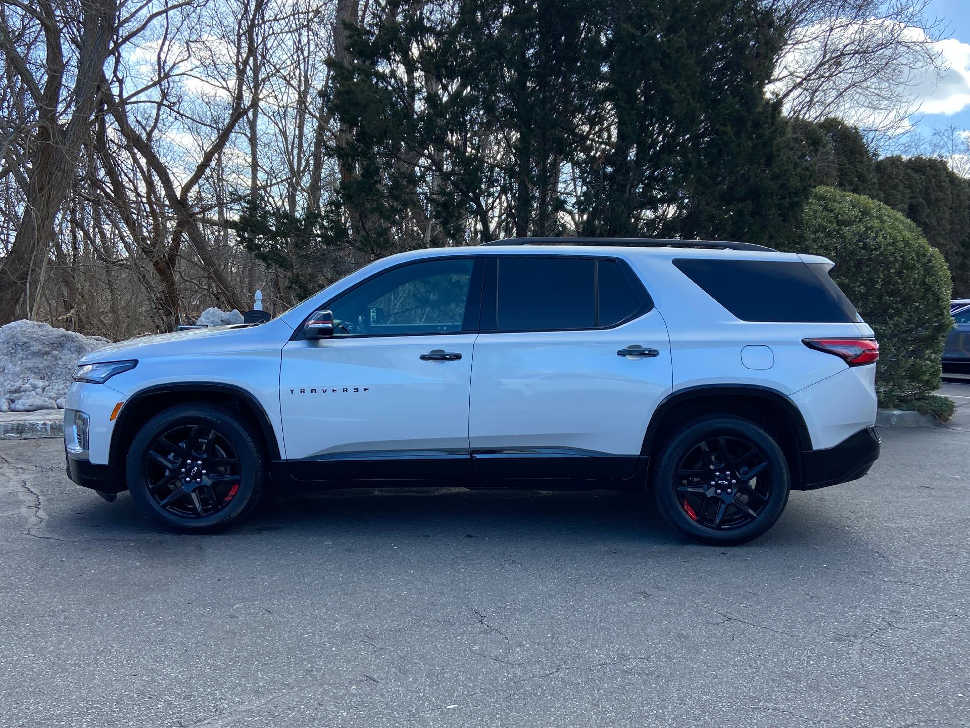 used 2022 Chevrolet Traverse car, priced at $39,995