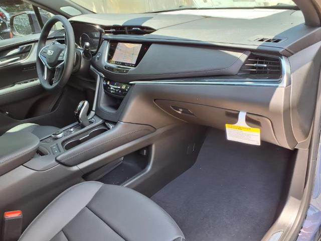 used 2025 Cadillac XT5 car, priced at $56,114