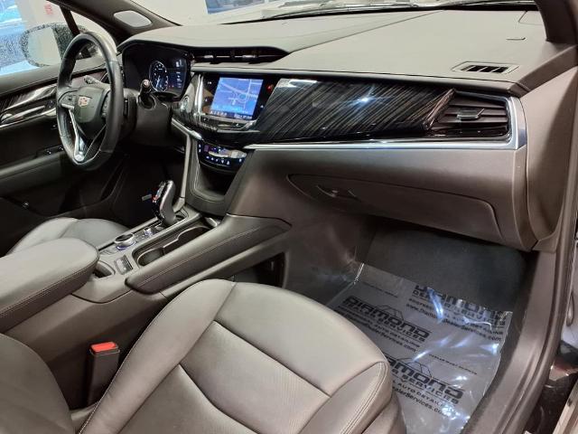 used 2024 Cadillac XT6 car, priced at $43,454