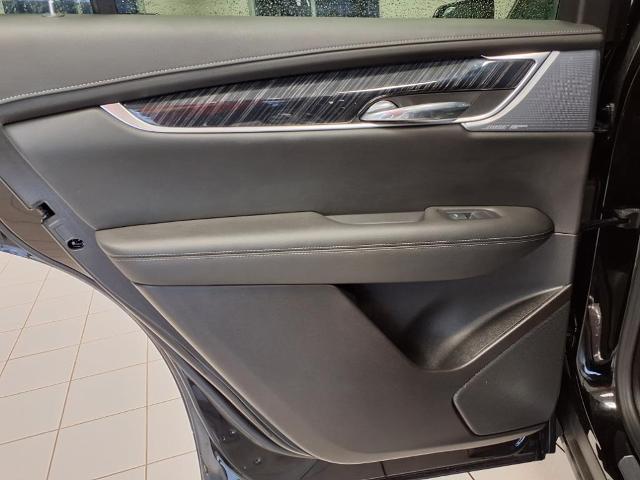 used 2024 Cadillac XT6 car, priced at $43,454