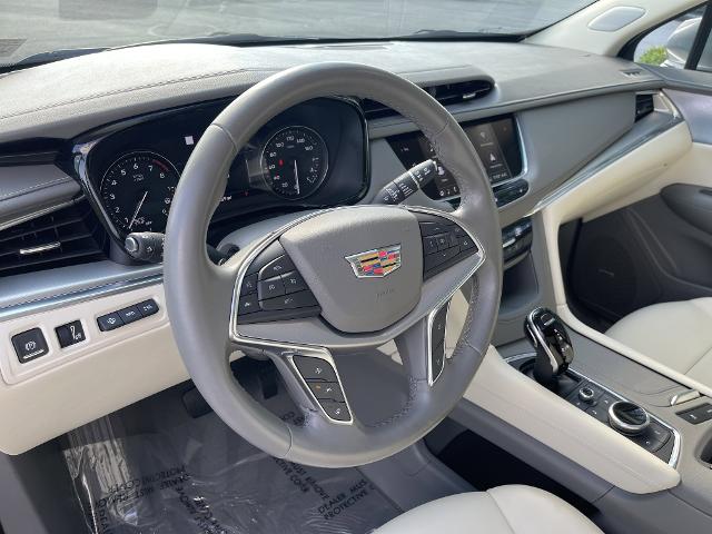 new 2020 Cadillac XT5 car, priced at $35,000