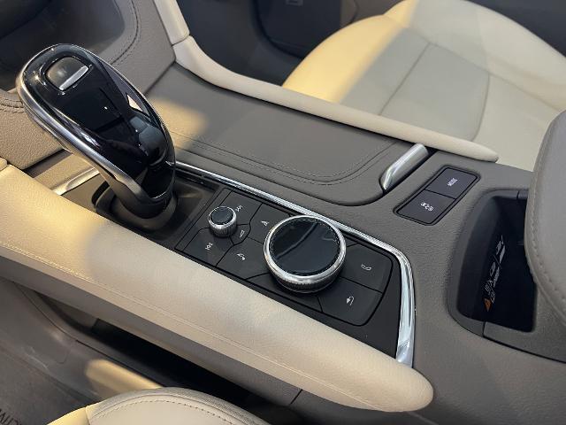 used 2022 Cadillac XT6 car, priced at $40,999