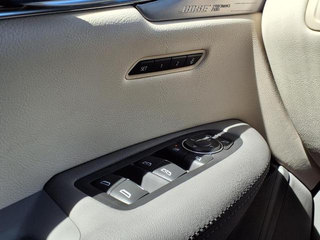 used 2025 Cadillac XT5 car, priced at $50,269