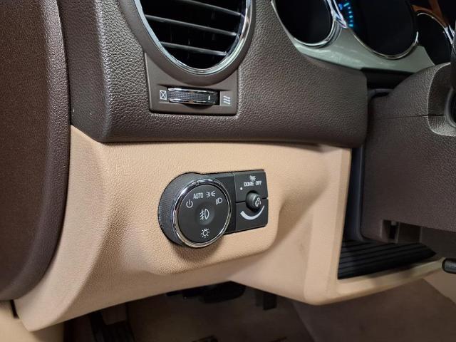 new 2011 Buick Enclave car, priced at $8,867