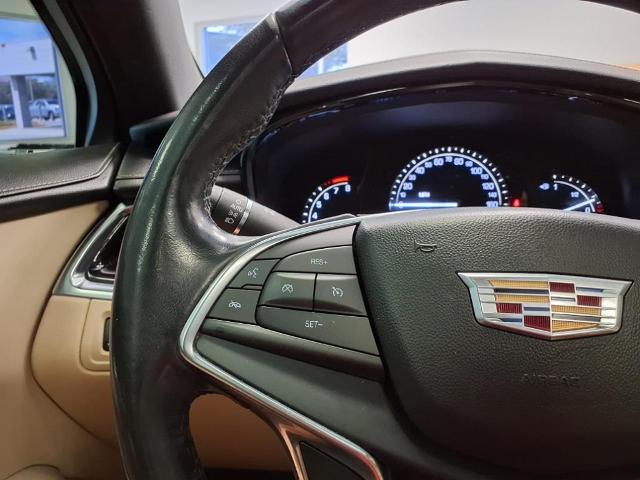 new 2018 Cadillac XT5 car, priced at $17,943