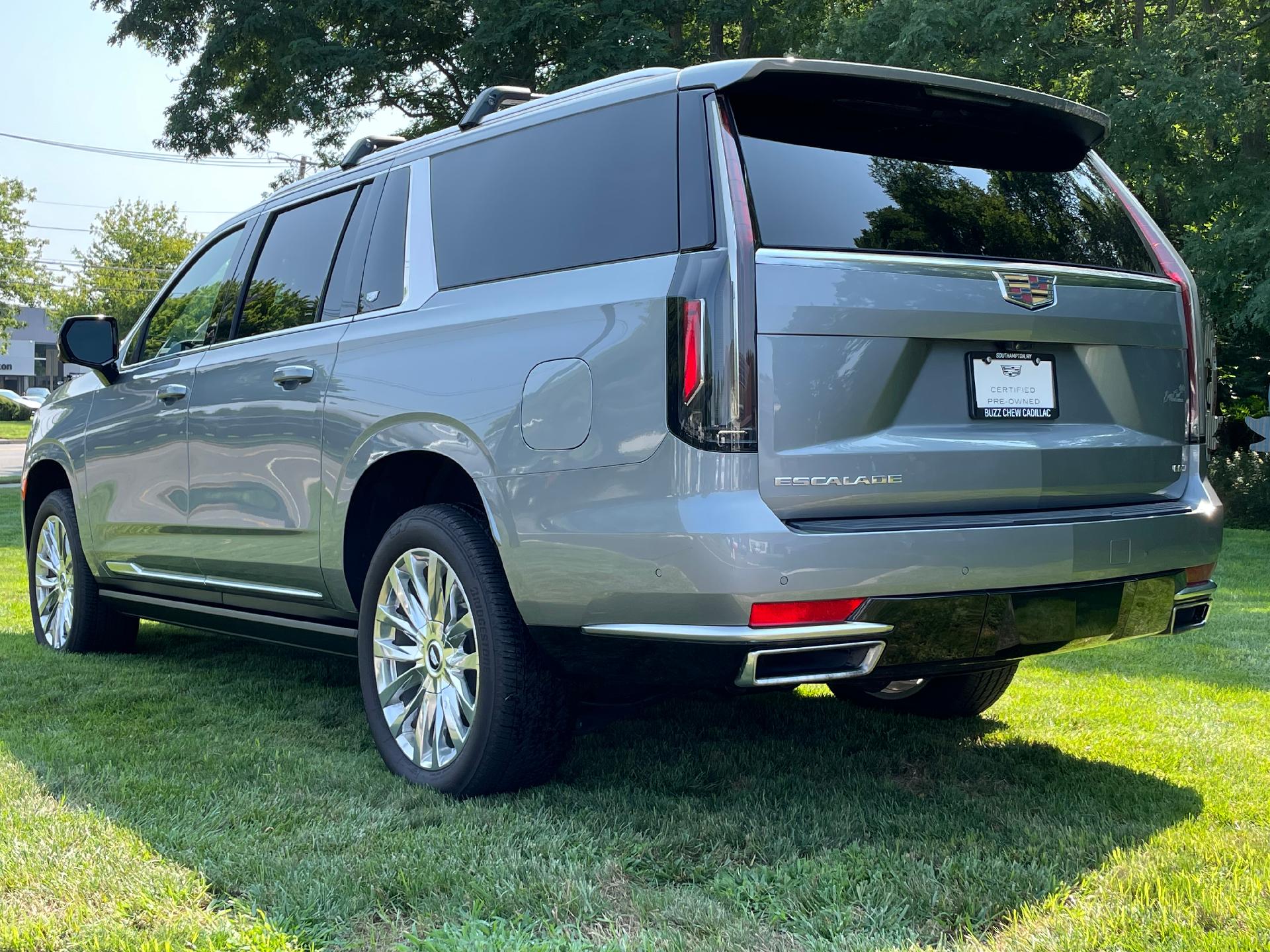 used 2023 Cadillac Escalade ESV car, priced at $94,995