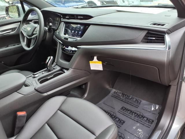 used 2025 Cadillac XT5 car, priced at $44,790
