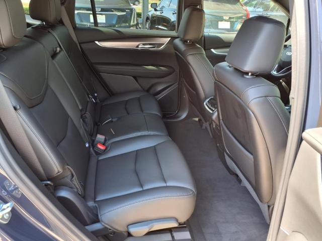 used 2025 Cadillac XT6 car, priced at $49,514