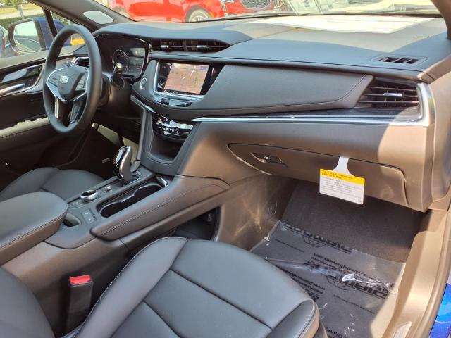 used 2025 Cadillac XT5 car, priced at $52,914