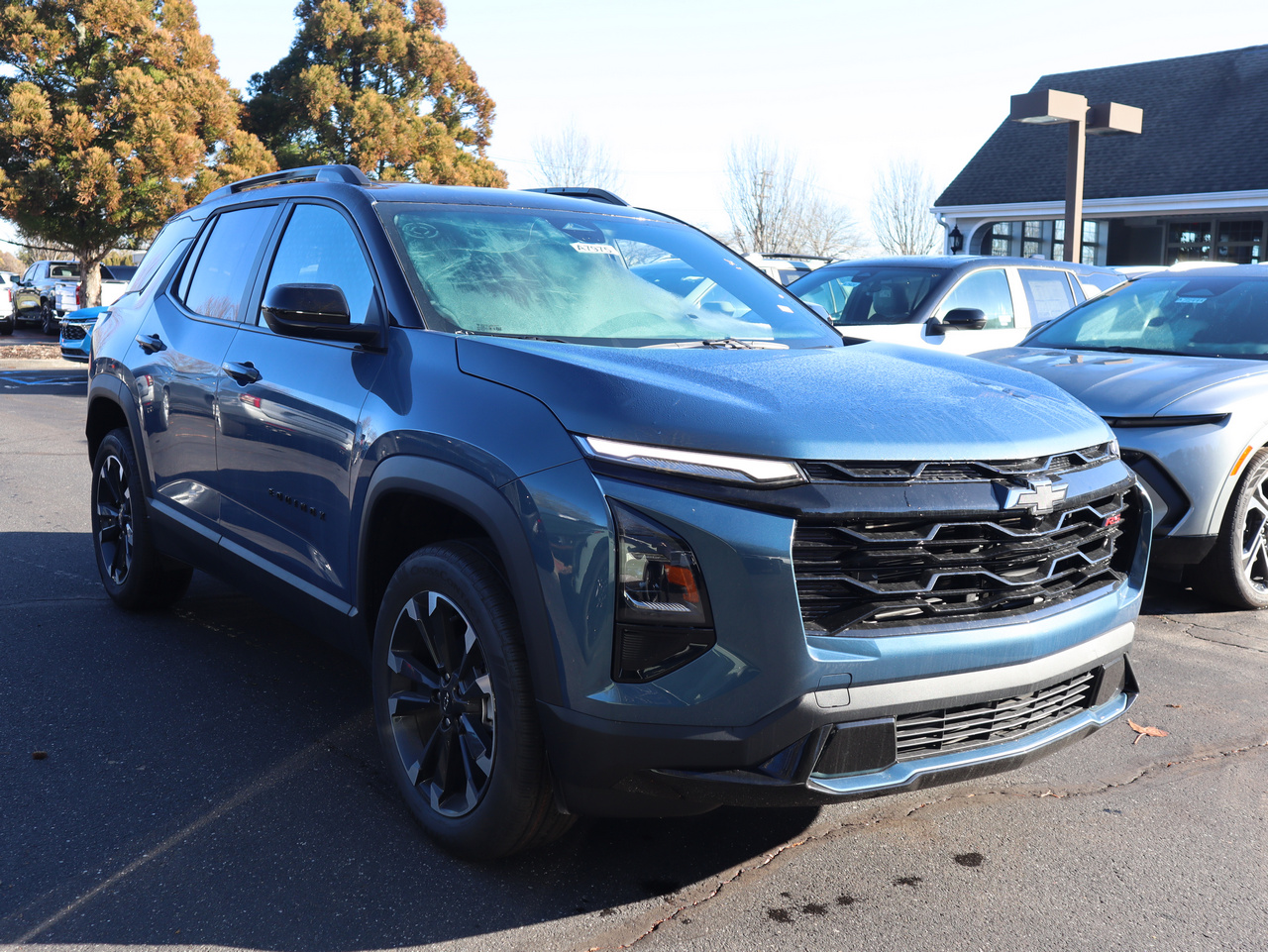 used 2025 Chevrolet Equinox car, priced at $35,295