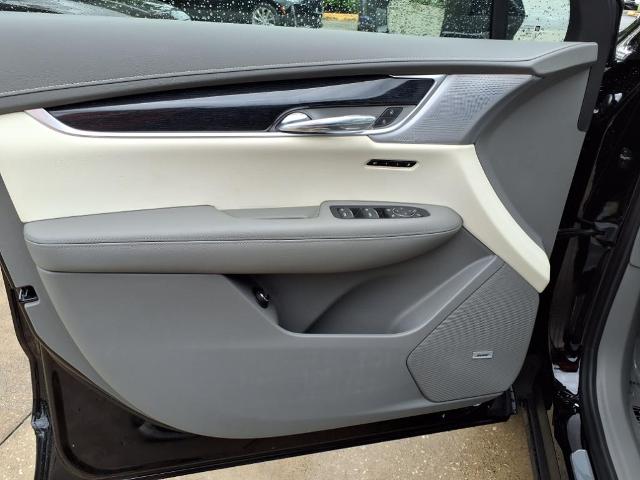 used 2025 Cadillac XT6 car, priced at $59,189