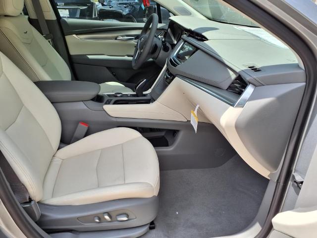 used 2025 Cadillac XT5 car, priced at $50,990
