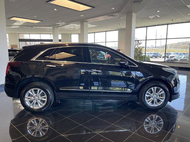 used 2022 Cadillac XT5 car, priced at $31,999