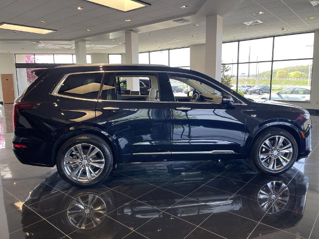 used 2022 Cadillac XT6 car, priced at $40,999
