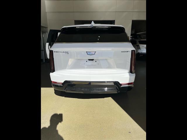 used 2025 Cadillac ESCALADE IQ car