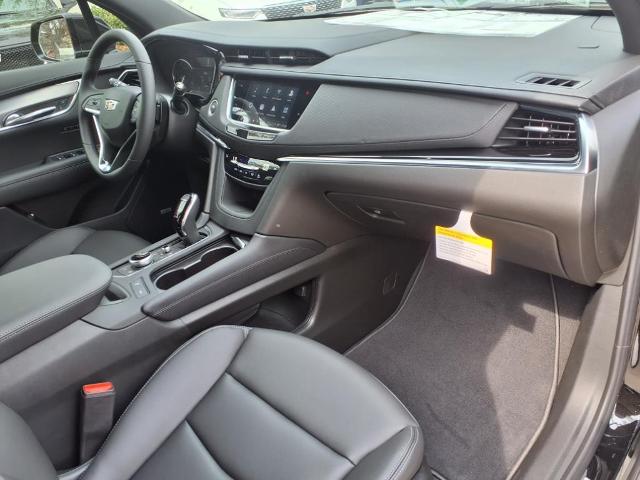 used 2025 Cadillac XT6 car, priced at $48,215