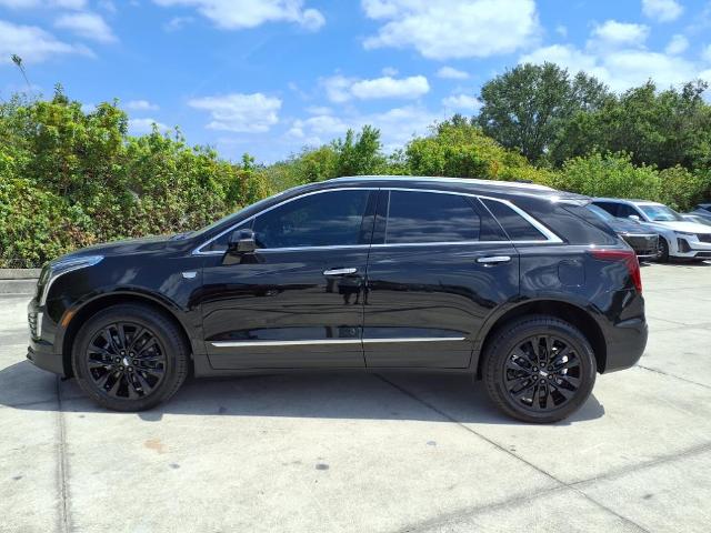 used 2025 Cadillac XT5 car, priced at $50,310