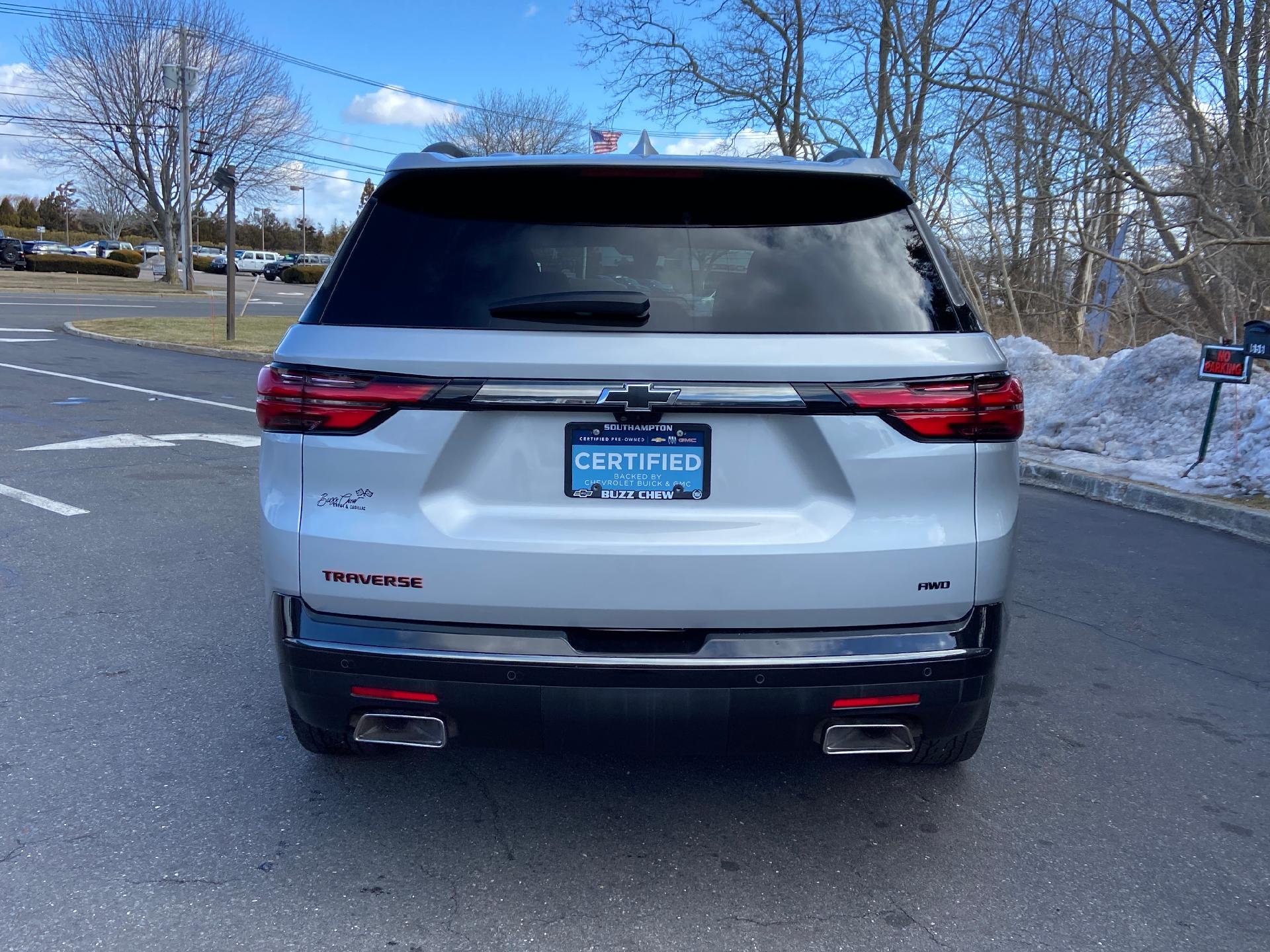 used 2022 Chevrolet Traverse car, priced at $39,995