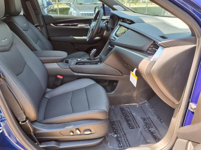 used 2025 Cadillac XT5 car, priced at $52,914