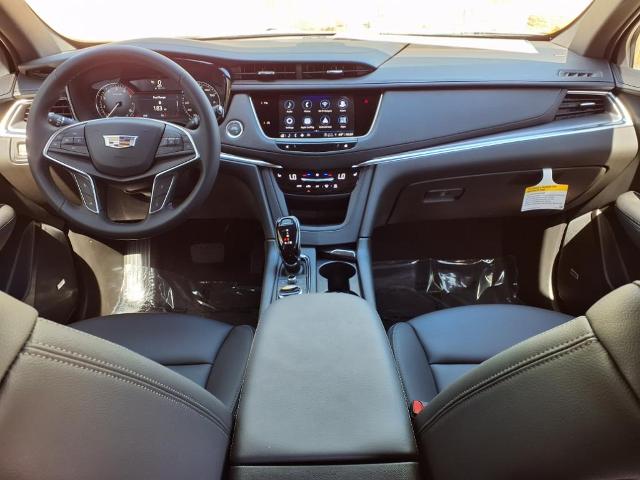 used 2025 Cadillac XT5 car, priced at $43,690
