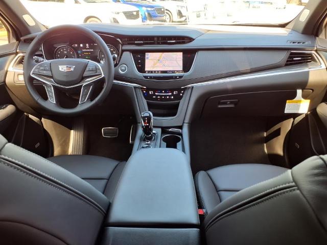 used 2025 Cadillac XT5 car, priced at $61,040