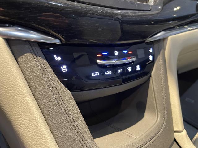 used 2022 Cadillac XT6 car, priced at $36,999