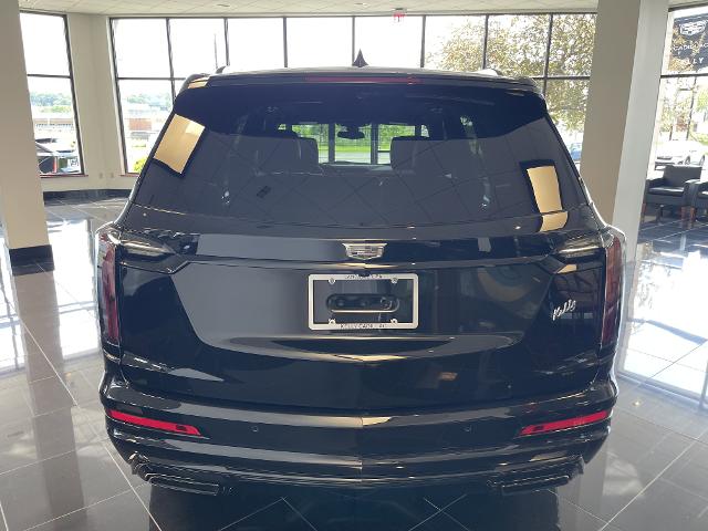 used 2022 Cadillac XT6 car, priced at $35,000