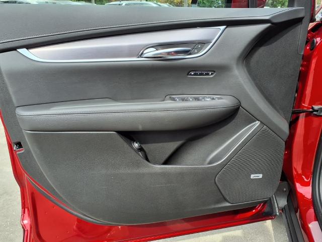 used 2025 Cadillac XT6 car, priced at $49,815