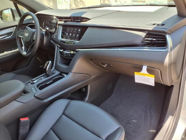 used 2025 Cadillac XT6 car, priced at $48,590