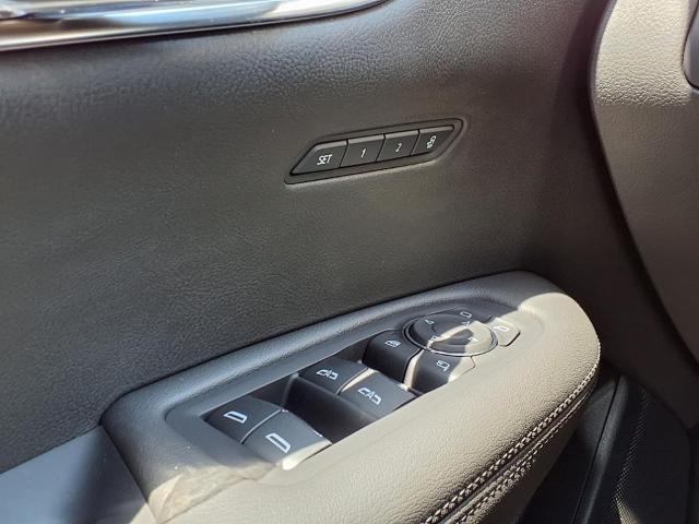 used 2025 Cadillac XT6 car, priced at $48,590