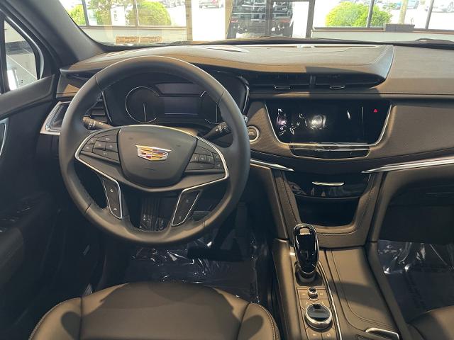 used 2024 Cadillac XT5 car, priced at $43,740